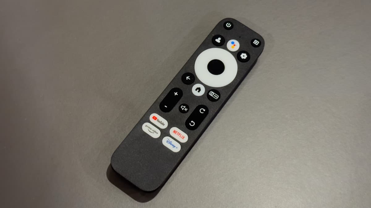Wanbo ToGo Pro Bluetooth voice remote control featuring dedicated hotkeys for YouTube, Netflix, Prime Video, and Disney+